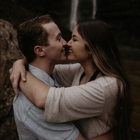 Meet your Posher, Cynthia - Picture 1 of 1